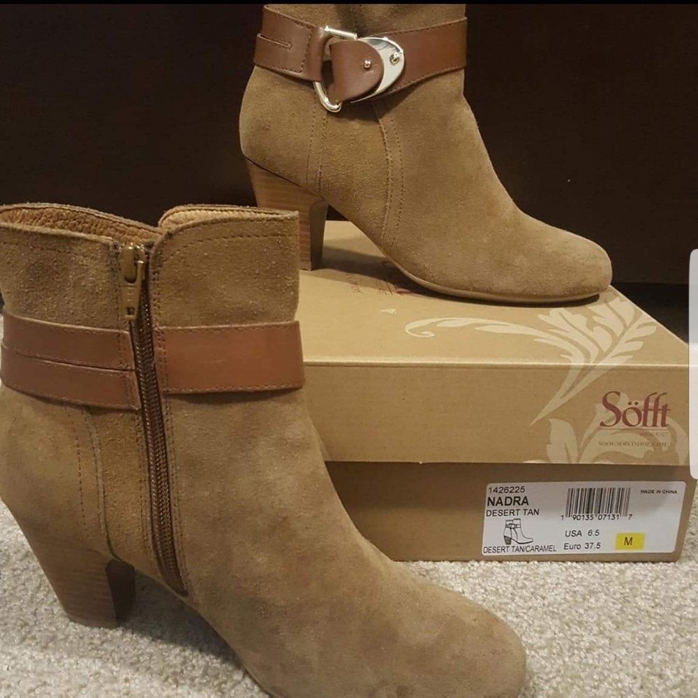 *New* Sofft tan boots